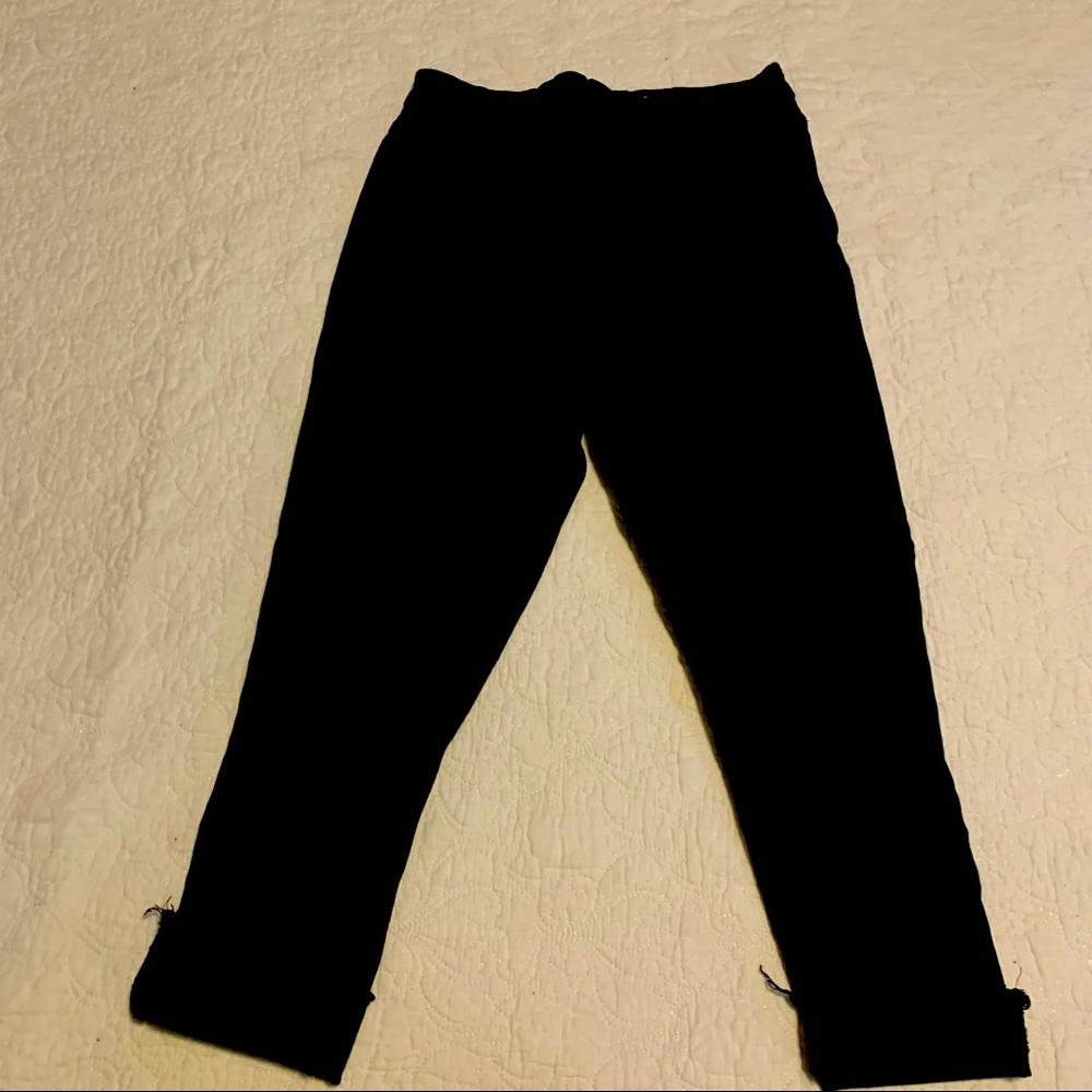 Universal thread High rise, skinny jeans/ capris